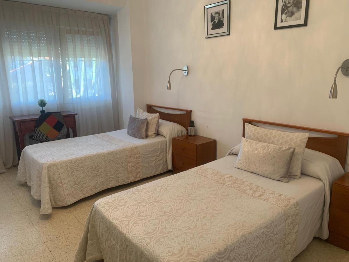 Hostal Torras ซานต์ ฮิลาริ ซาคาล์ม ภายนอก รูปภาพ