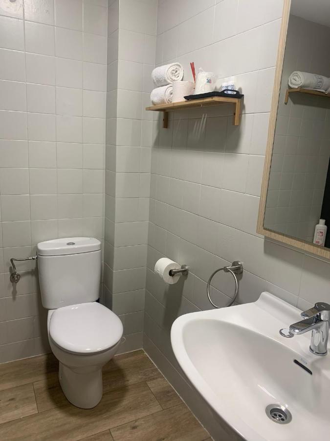 Hostal Torras ซานต์ ฮิลาริ ซาคาล์ม ภายนอก รูปภาพ